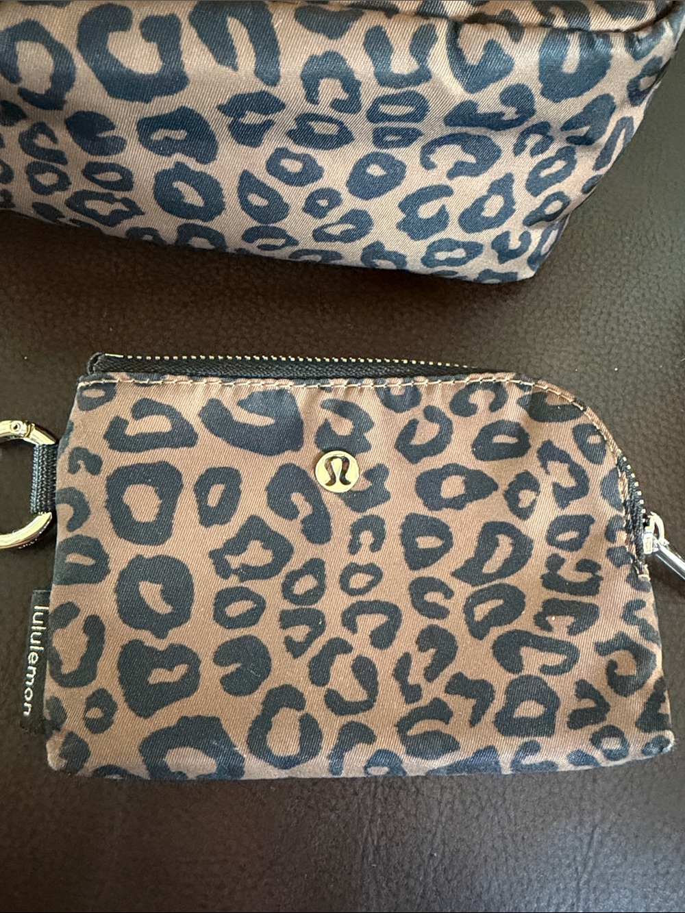 Lululemon Leopard Print Crossbody Bag 2L with Coin Pouch and Strap - Brown - Picture 6 of 9